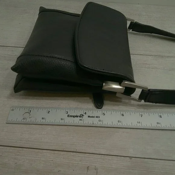 St. John's Bay Vintage Minimalist Black Leather crossbody Silver Toned Hardware - Picture 8 of 11